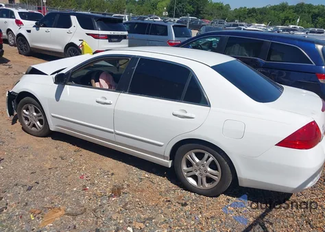 2007 Honda Accord 2.4 Se из США, поврежденный, VIN 1HGCM56377A212108